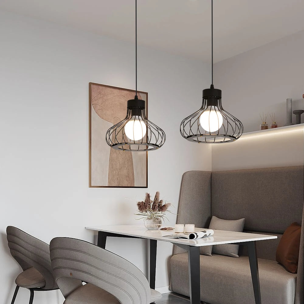 Metall-Pendelleuchte im modernen Design
- OnyxLampen