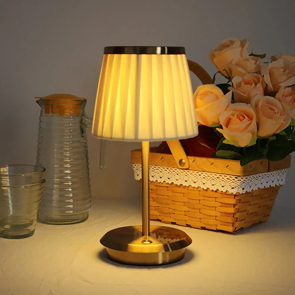 Tischlampe im klassischen eleganten Stil
- OnyxLampen