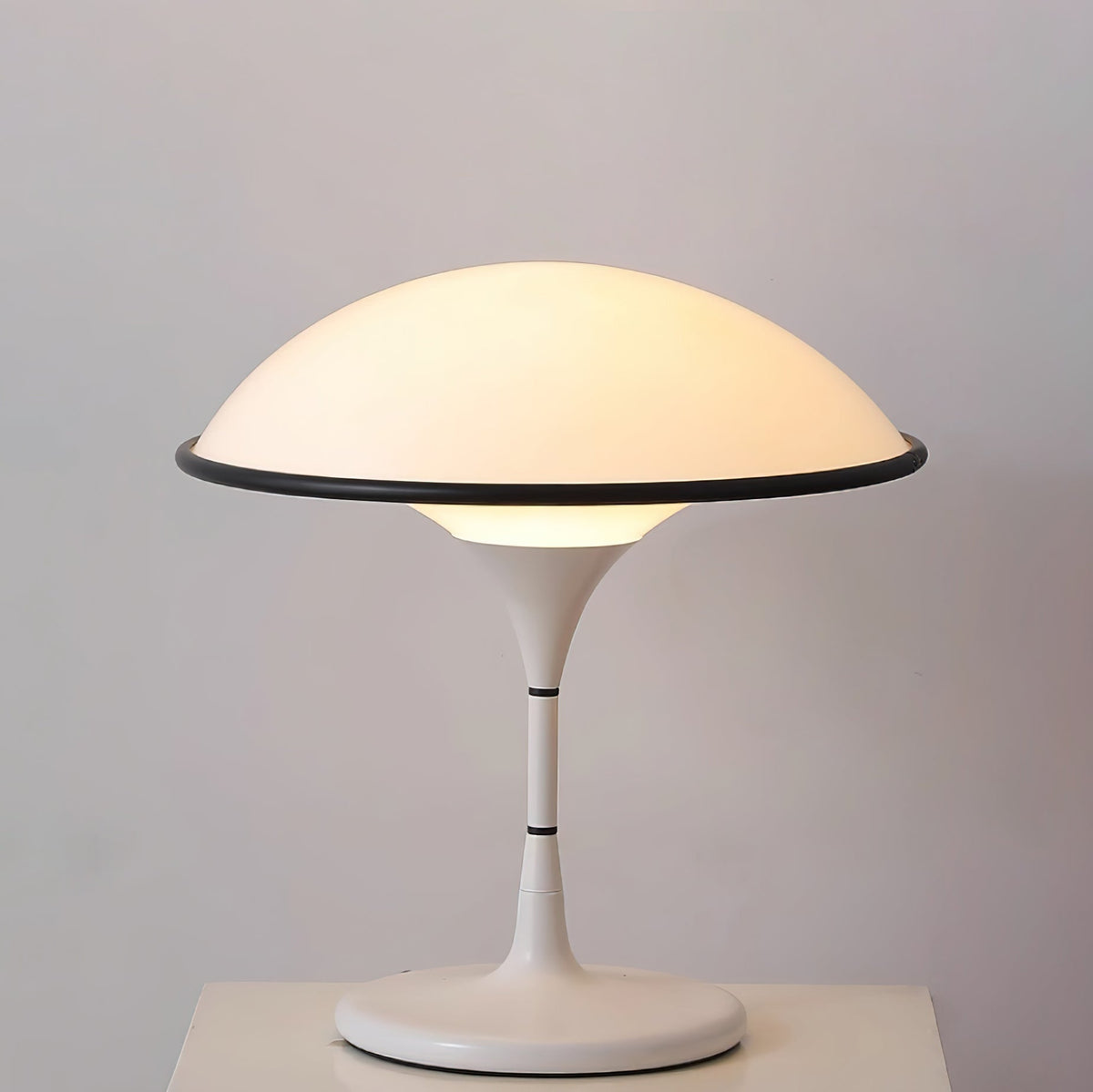 Table Lamp Fontana
- OnyxLampen