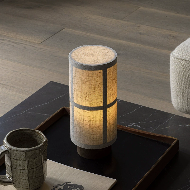 Tischlampe aus japanischer Seide
- OnyxLampen