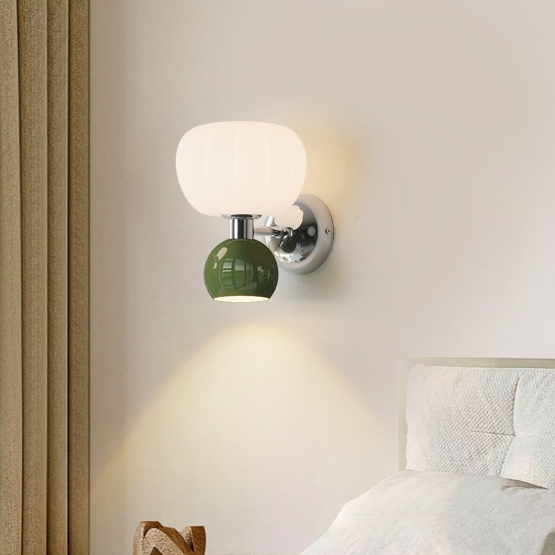 Moderne LED Wandleuchte in Creme