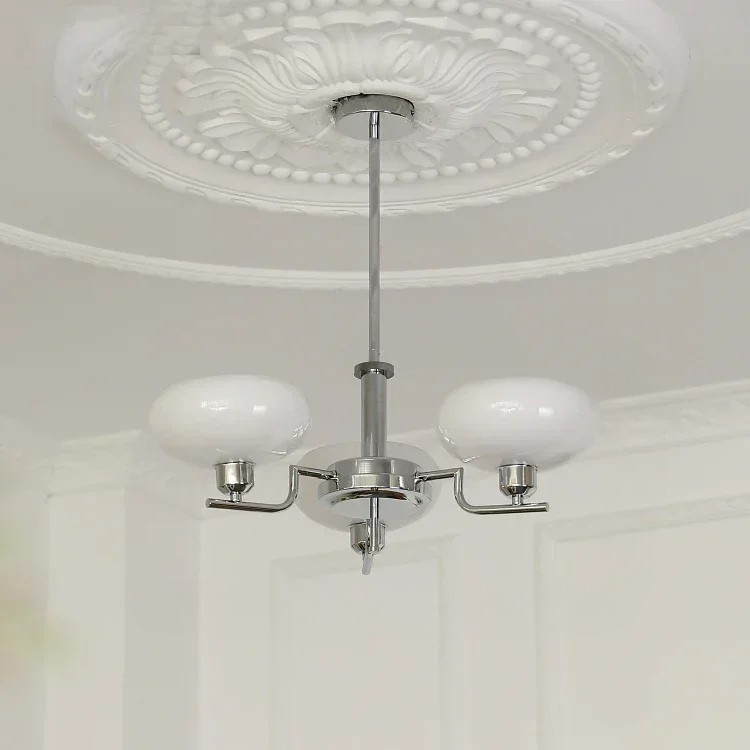 Mittelalterliche Deckenlampe im Bauhaus-Stil