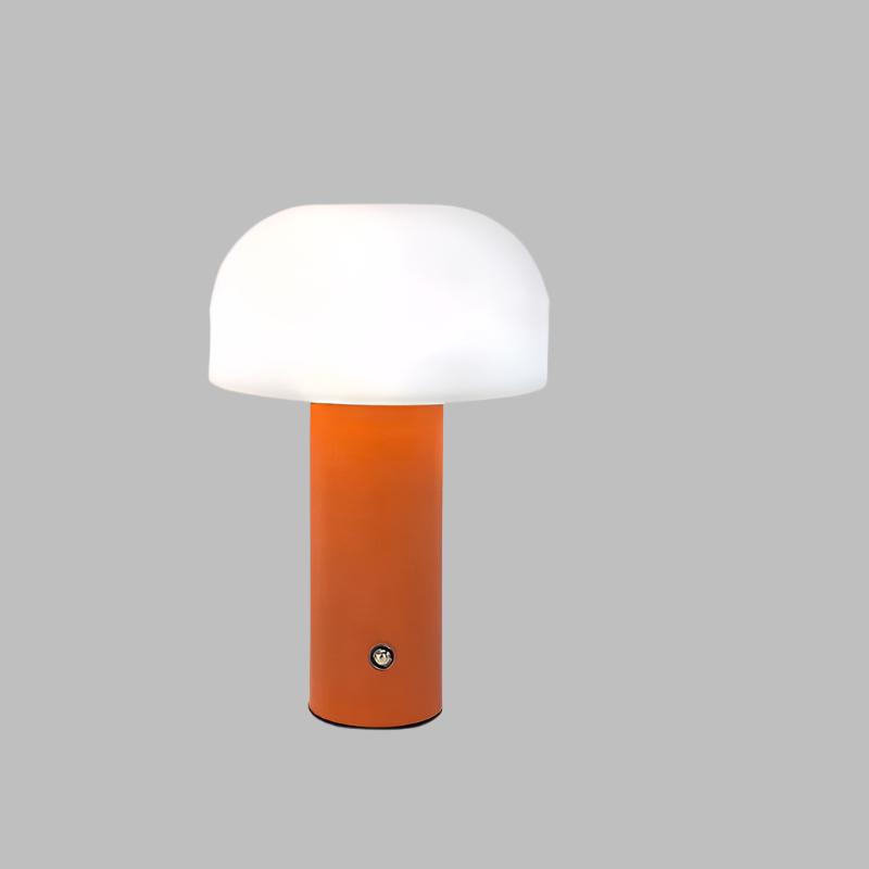 Pilz Tischleuchte im europäischen Design