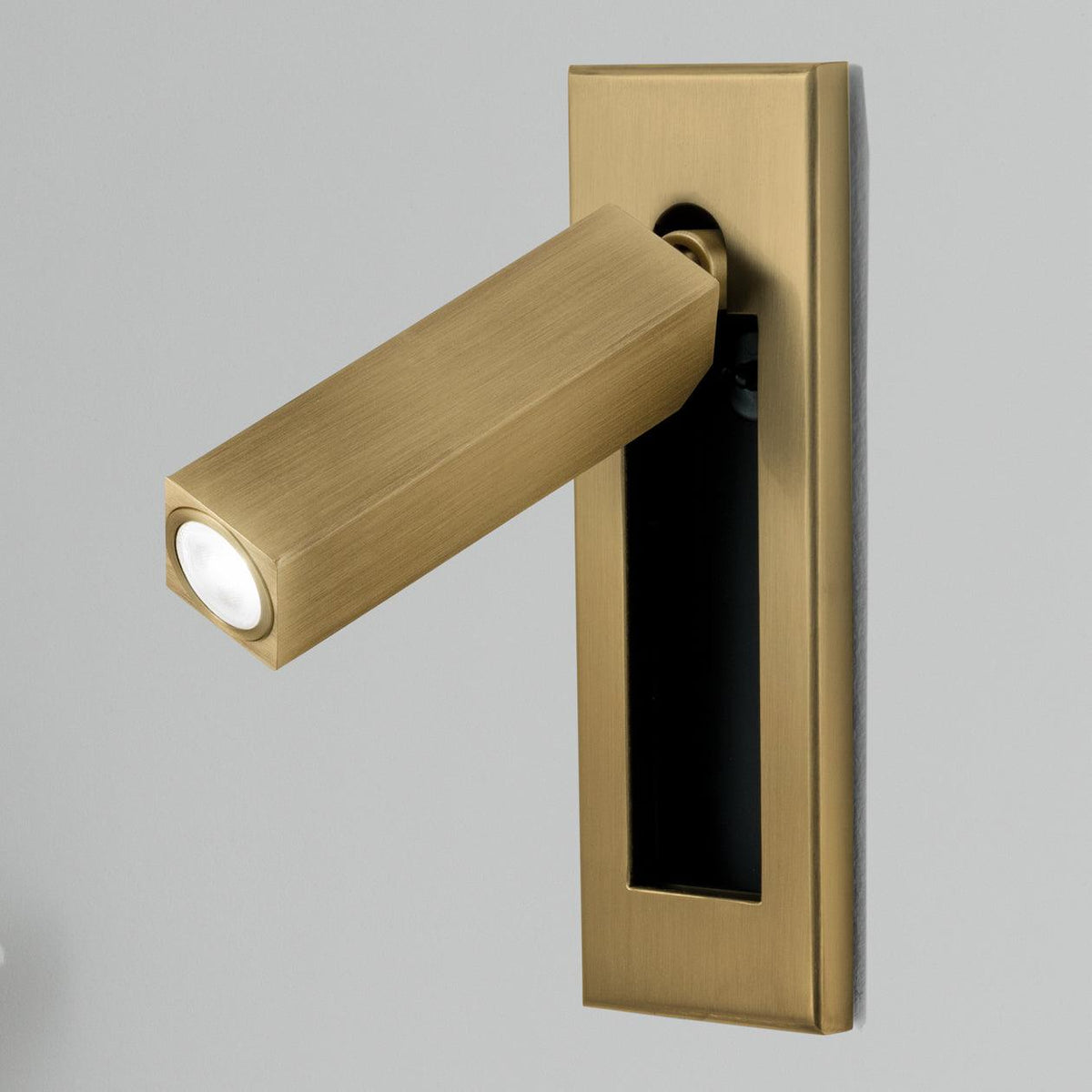 Wandleuchte Nachttischlampe integriert