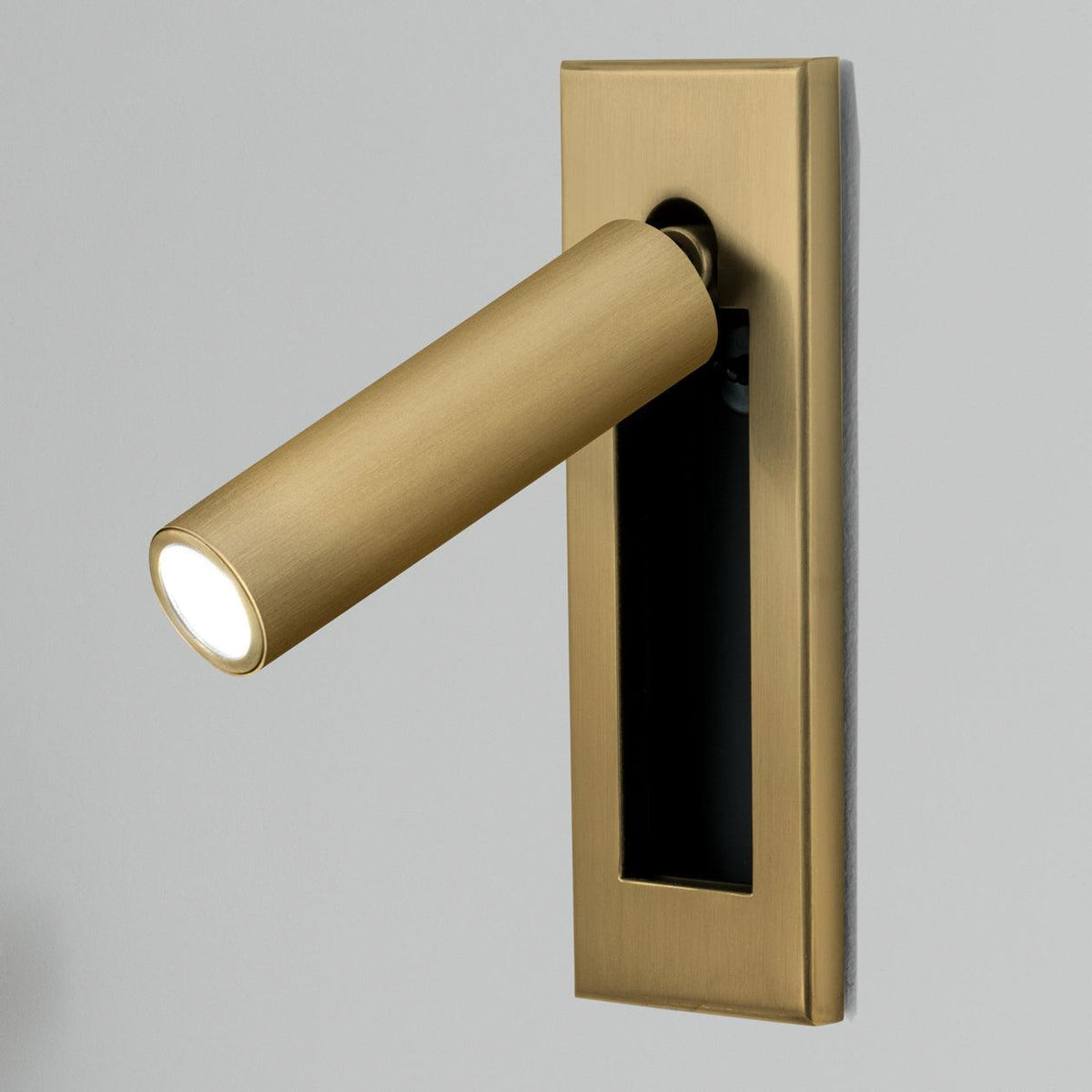 Wandleuchte Nachttischlampe integriert