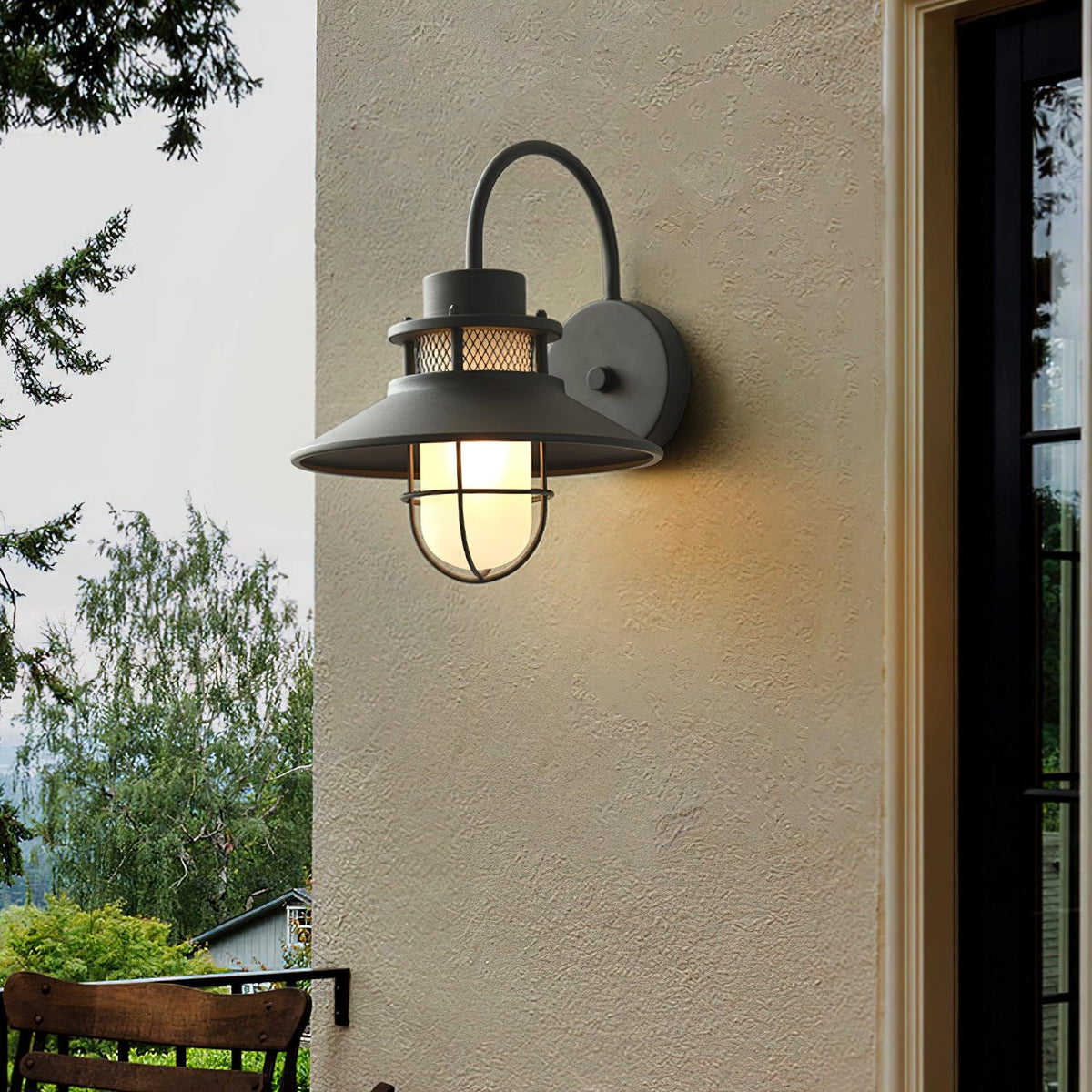 Felix Outdoor Light