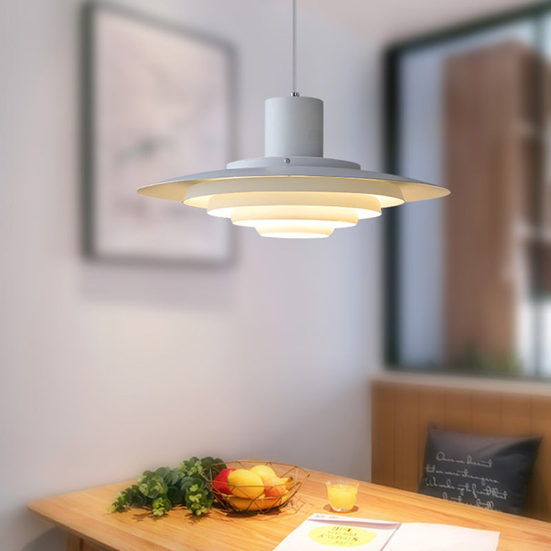 Nordische Alu-Pendelleuchten im modernen Design