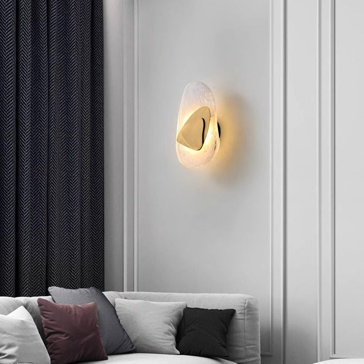 Moderne LED-Glaswandleuchte im kreativen Design