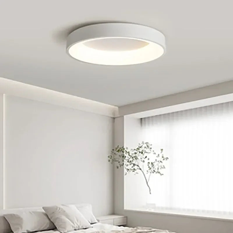 Runde LED-Deckenleuchte CelestialBeam im nordischen Stil