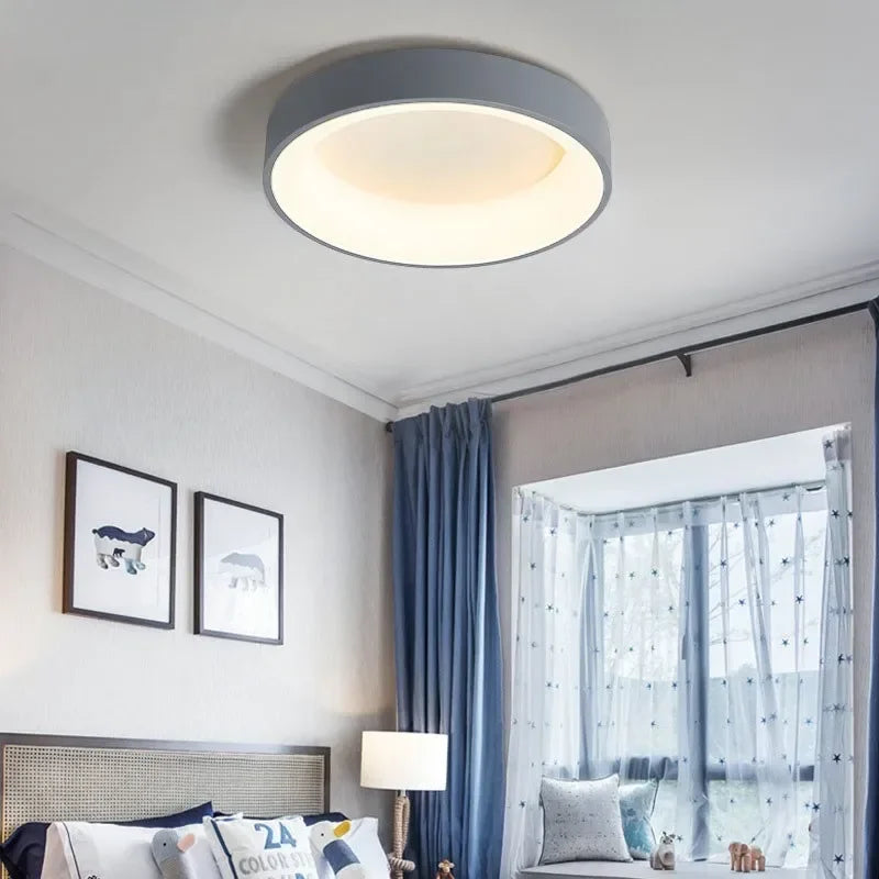 Runde LED-Deckenleuchte CelestialBeam im nordischen Stil