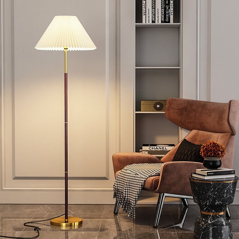Designer Stehleuchte aus Reispapier