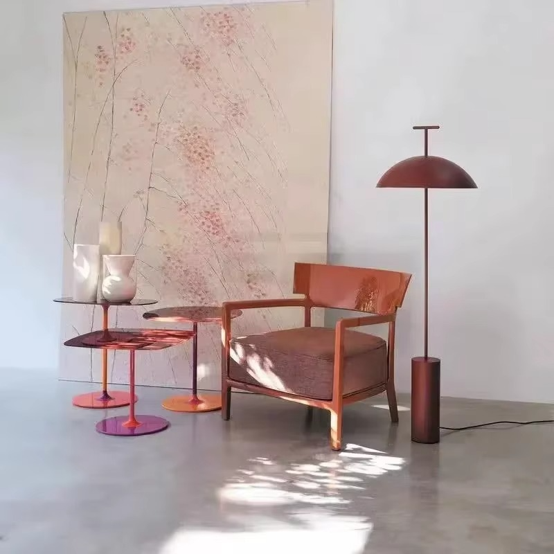 Schlichte skandinavische Stehlampe
