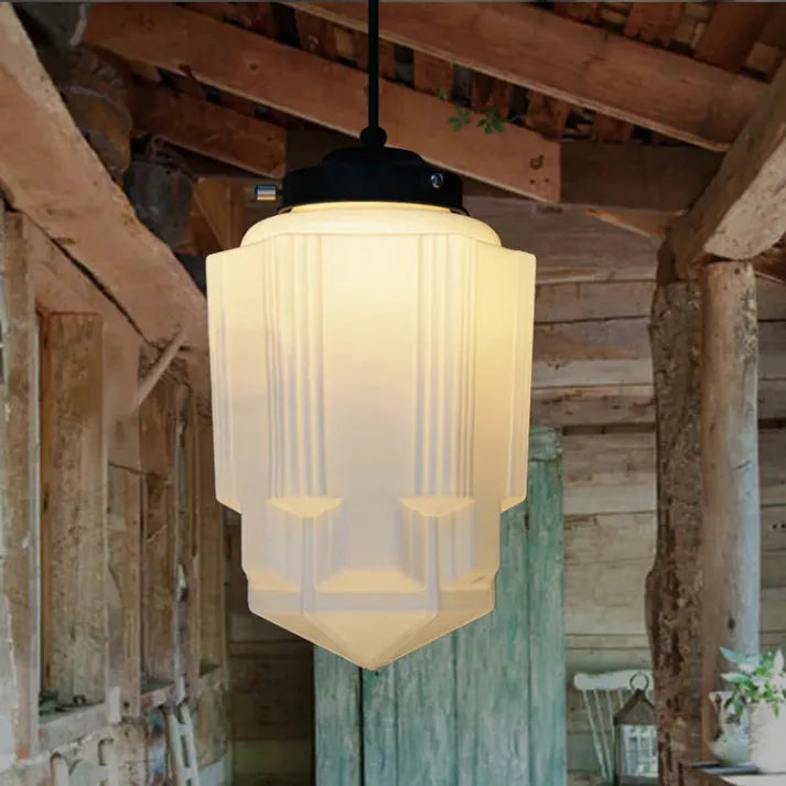 Antiker Weißer Milchglas-Geometrie-Deckenleuchter