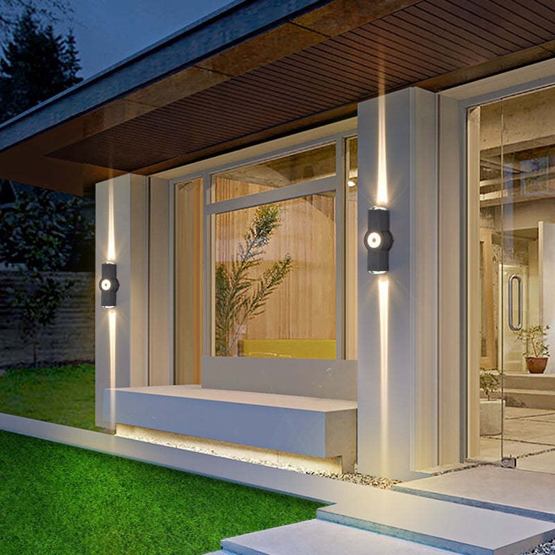 Außenwandleuchte Kreuzform mit warmweißen LEDs