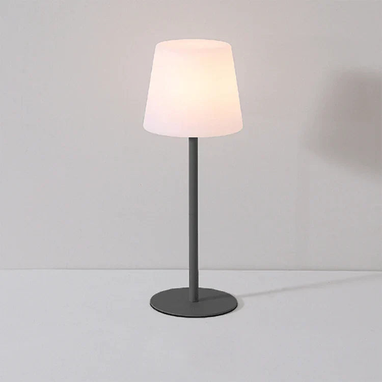 LED-Tischleuchte, modern und kabellos
