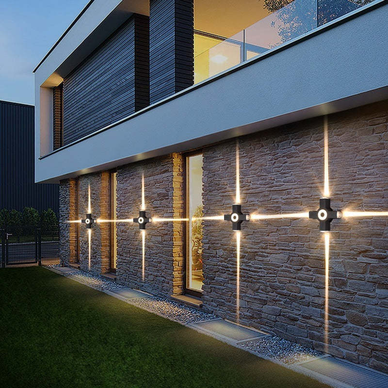 Außenwandleuchte Kreuzform mit warmweißen LEDs