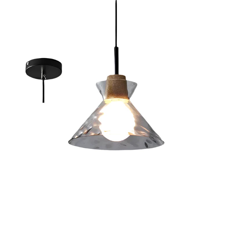 Holz-Pendelleuchte mit Glas-Schirm im Ripple-Design