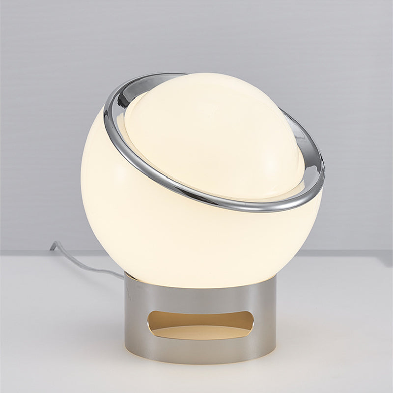 Bauhaus Tischleuchte aus französischem Opal