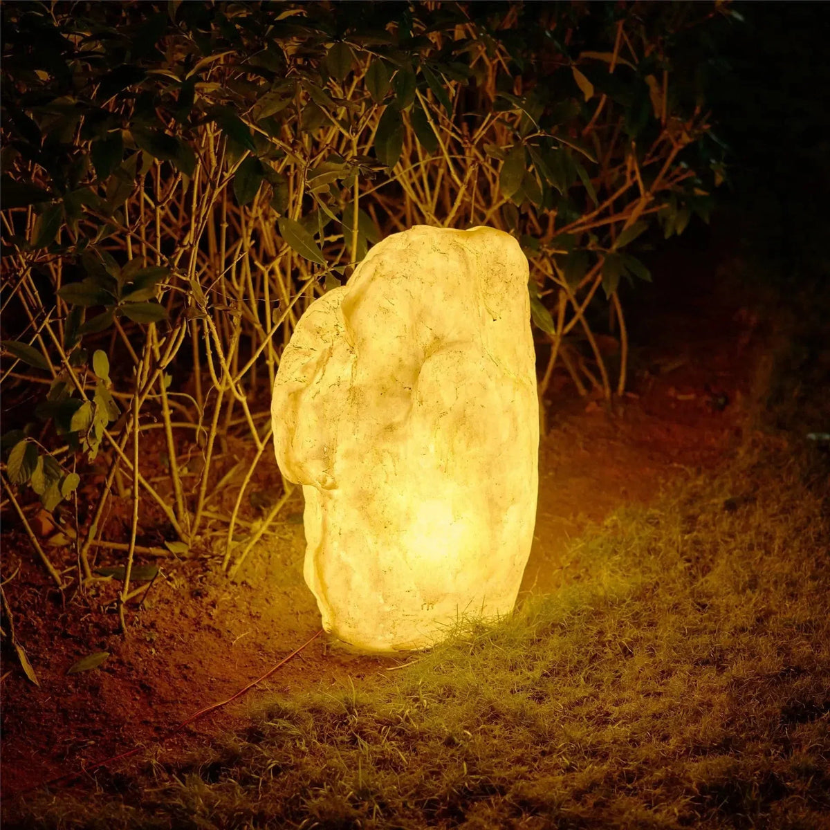 Außenleuchte aus lebendigem Stein