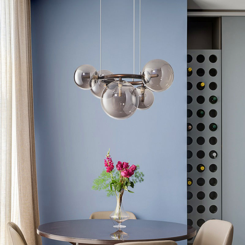 Moderne Tischlampe im nordischen Stil